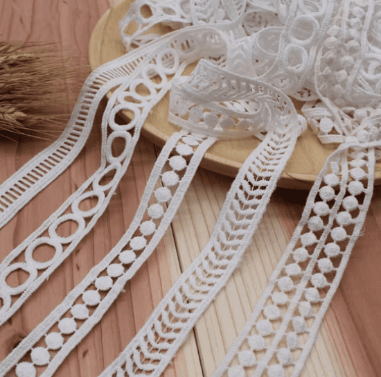 Mini Schiffli Lace Embroidery Machine
